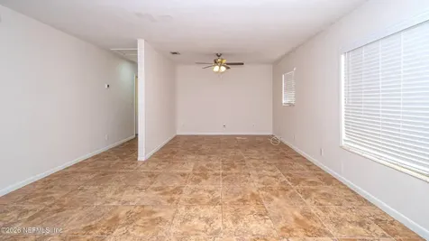 9916 S Glen Avenue Glen St. Mary FL 32040