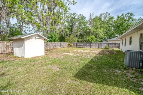 9916 S Glen Avenue Glen St. Mary FL 32040
