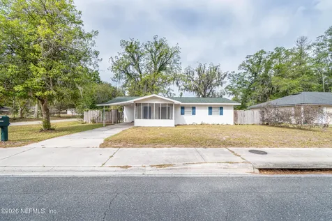 9916 S Glen Avenue Glen St. Mary FL 32040