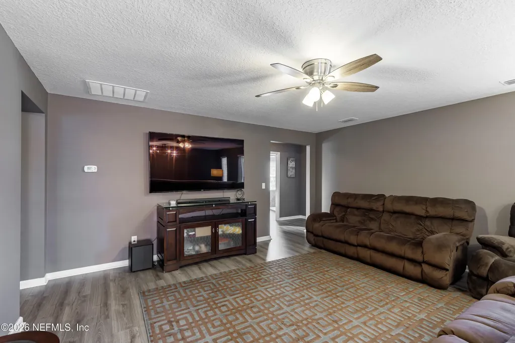1252 Luffness Drive Jacksonville FL 32221