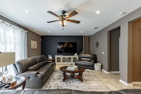 1252 Luffness Drive Jacksonville FL 32221