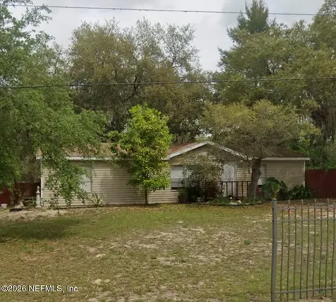 104 Tangerine Trail Satsuma FL 32189