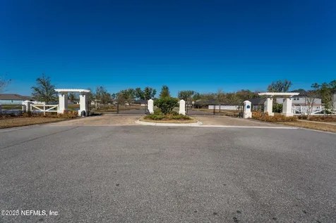 3060 Free Bird Loop Green Cove Springs FL 32043