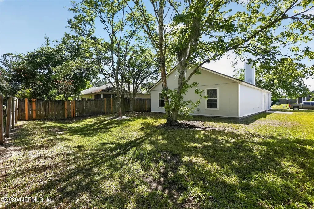1943 Hunters Trace Circle Middleburg FL 32068