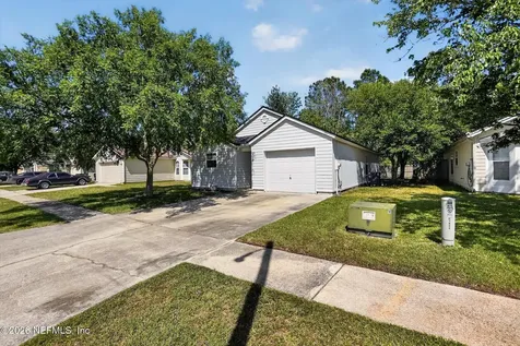 1943 Hunters Trace Circle Middleburg FL 32068