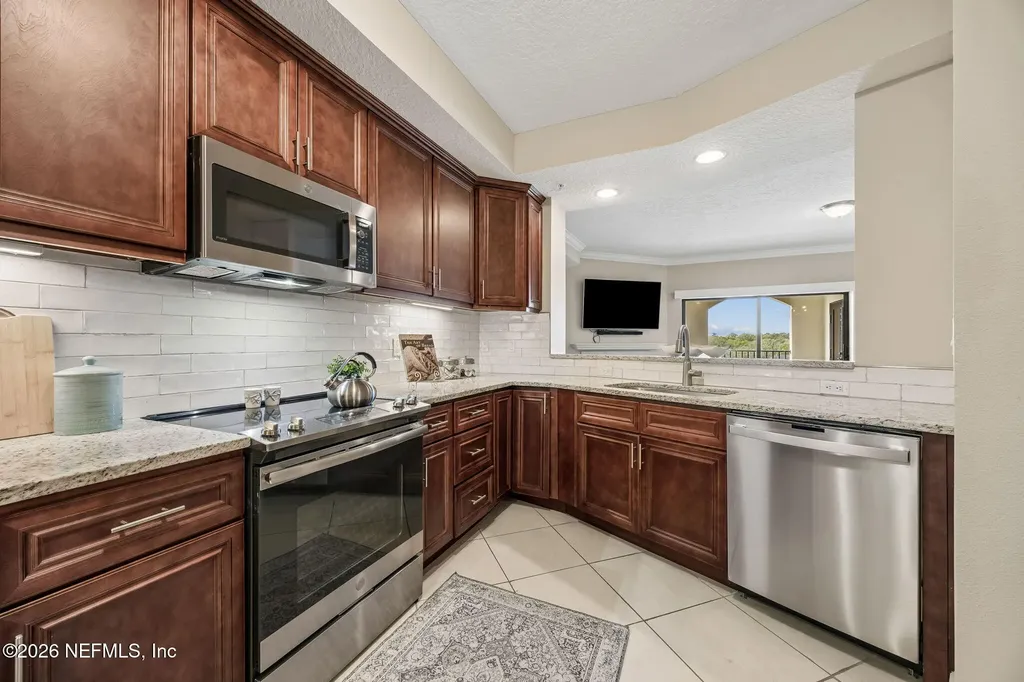 3958 Baymeadows Road Jacksonville FL 32217
