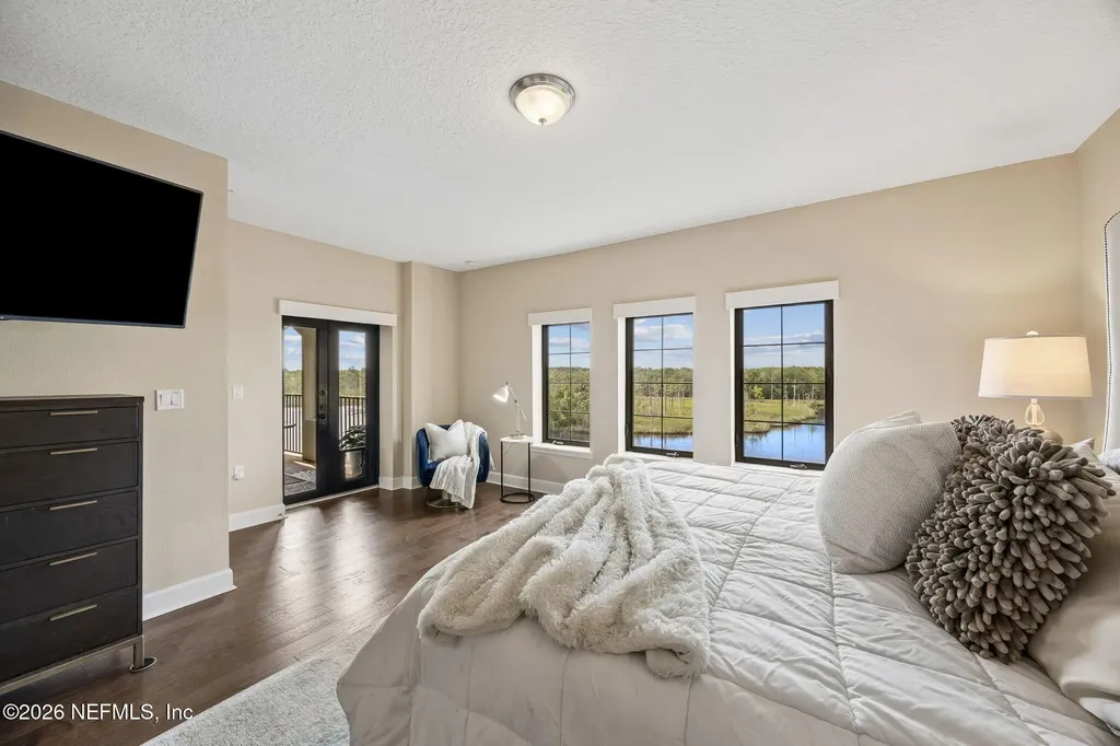 3958 Baymeadows Road Jacksonville FL 32217