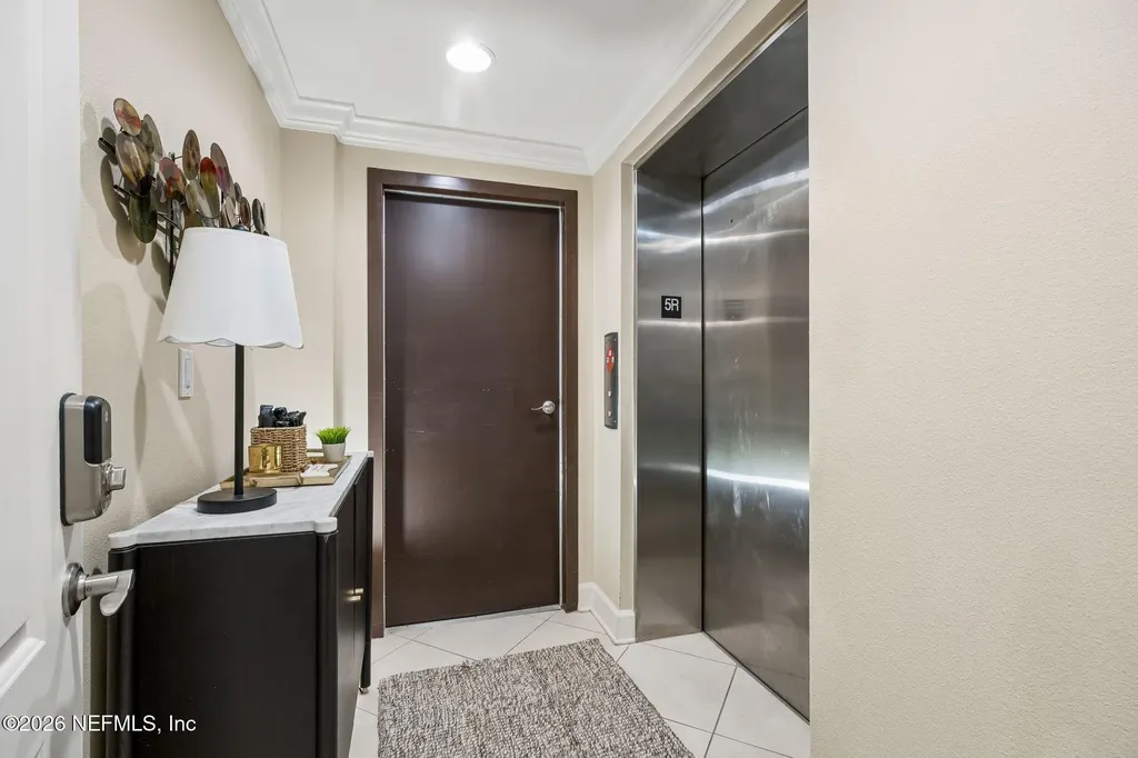 3958 Baymeadows Road Jacksonville FL 32217