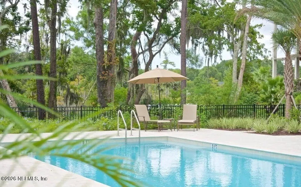 3958 Baymeadows Road Jacksonville FL 32217