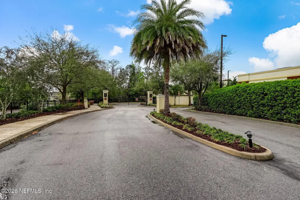 3958 Baymeadows Road Jacksonville FL 32217