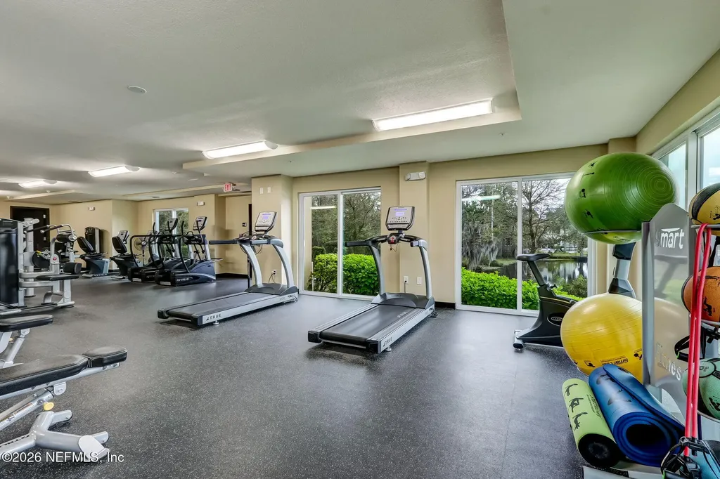 3958 Baymeadows Road Jacksonville FL 32217
