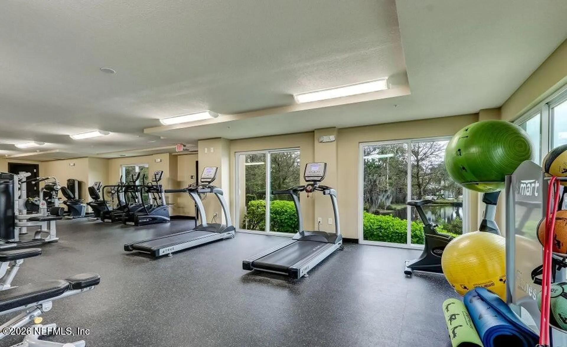 3958 Baymeadows Road Jacksonville FL 32217