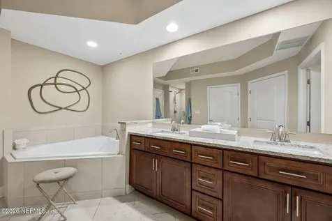 3958 Baymeadows Road Jacksonville FL 32217