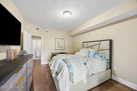 3958 Baymeadows Road Jacksonville FL 32217