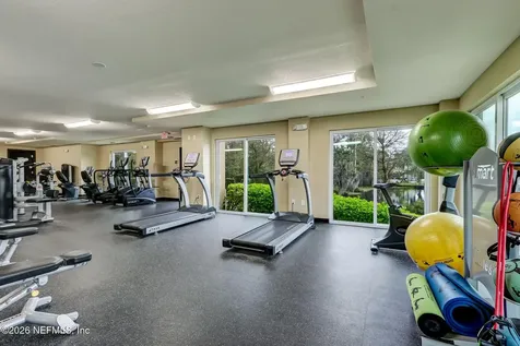 3958 Baymeadows Road Jacksonville FL 32217