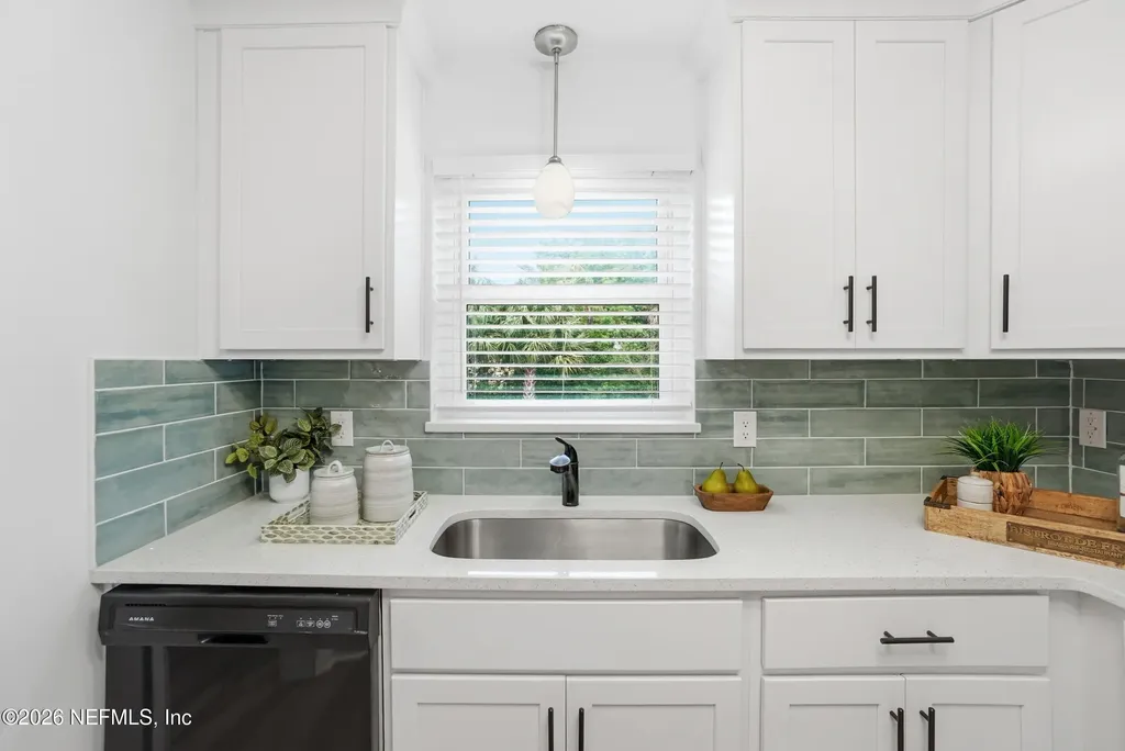 6821 Sans Souci Road Jacksonville FL 32216
