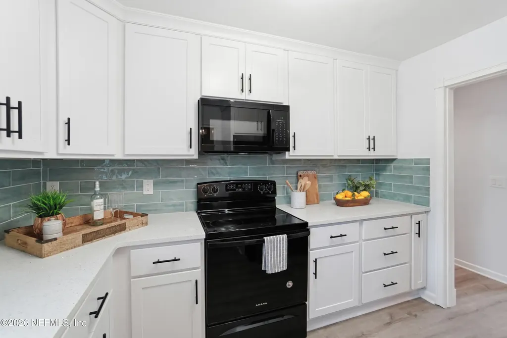 6821 Sans Souci Road Jacksonville FL 32216
