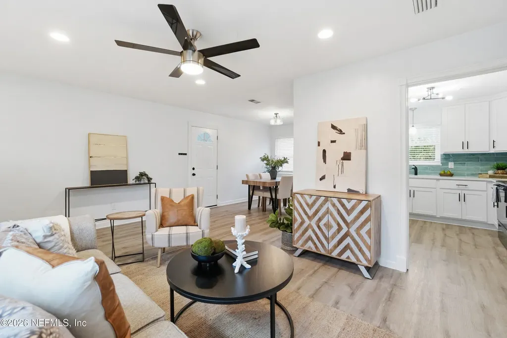 6821 Sans Souci Road Jacksonville FL 32216