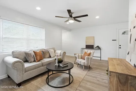 6821 Sans Souci Road Jacksonville FL 32216