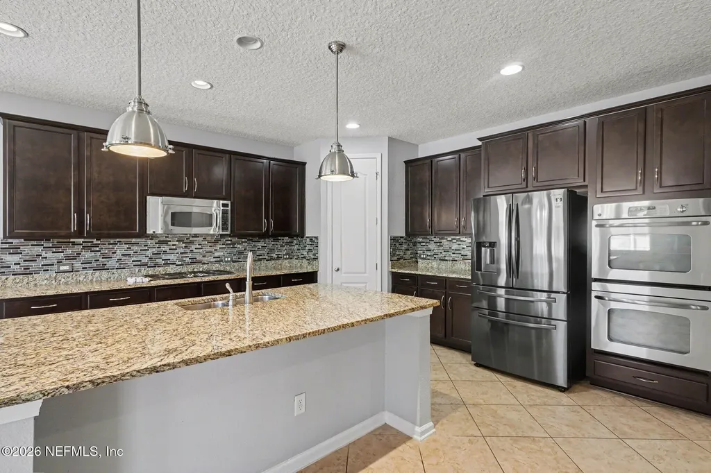 4591 Silverthorn Drive Jacksonville FL 32258