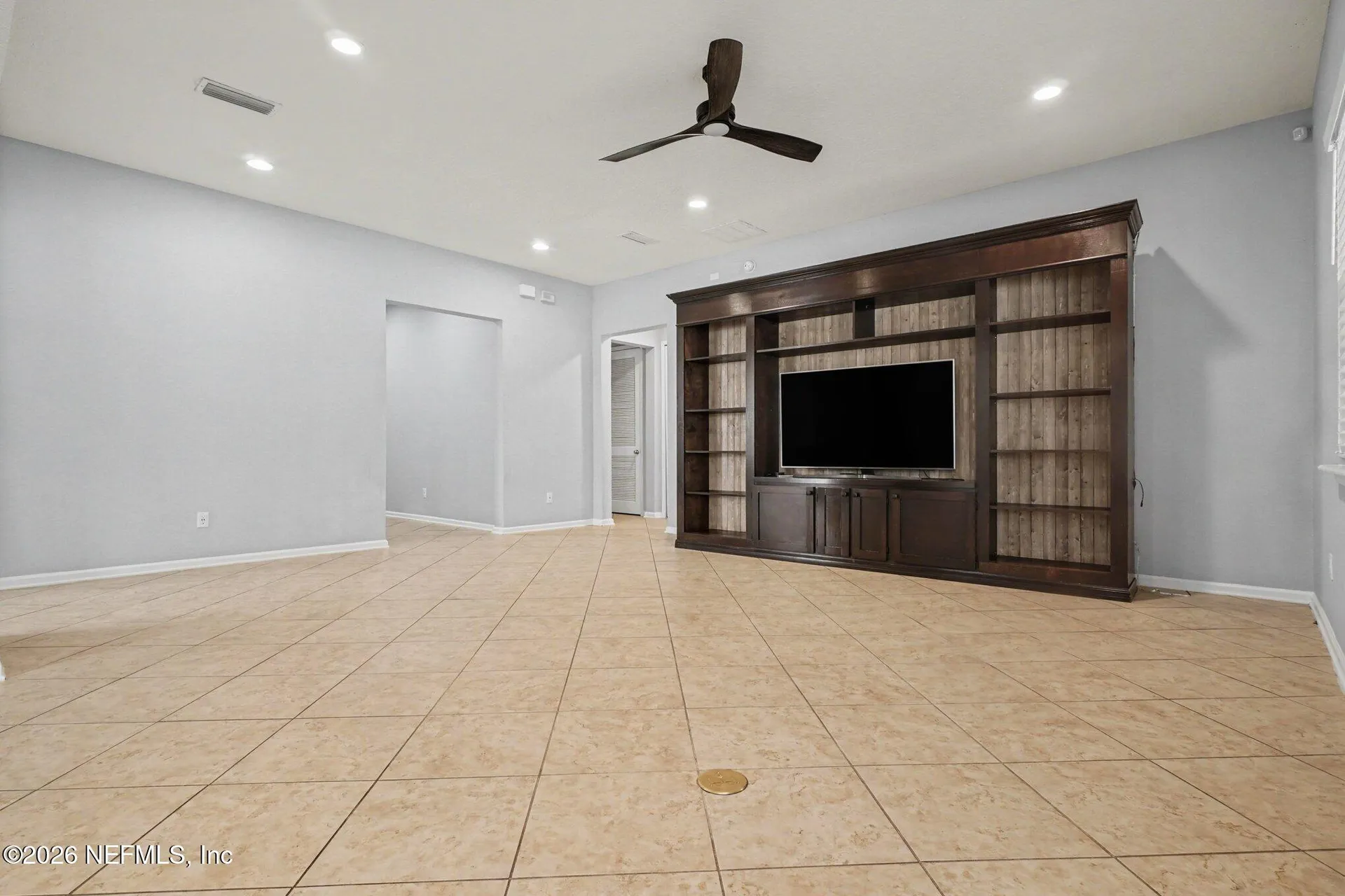 4591 Silverthorn Drive Jacksonville FL 32258