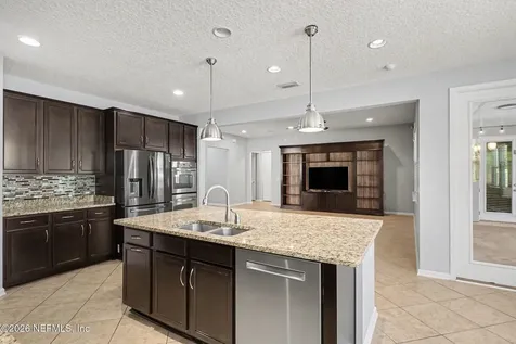 4591 Silverthorn Drive Jacksonville FL 32258