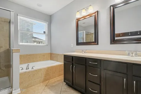 4591 Silverthorn Drive Jacksonville FL 32258