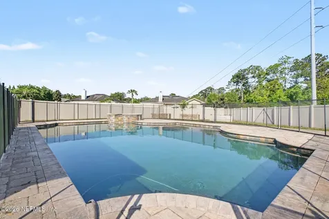4591 Silverthorn Drive Jacksonville FL 32258