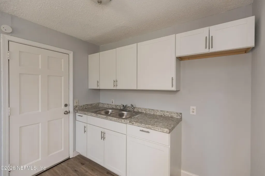 1185 W 20th Street Jacksonville FL 32209