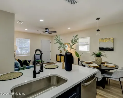 5744 Blackthorn Road Jacksonville FL 32244