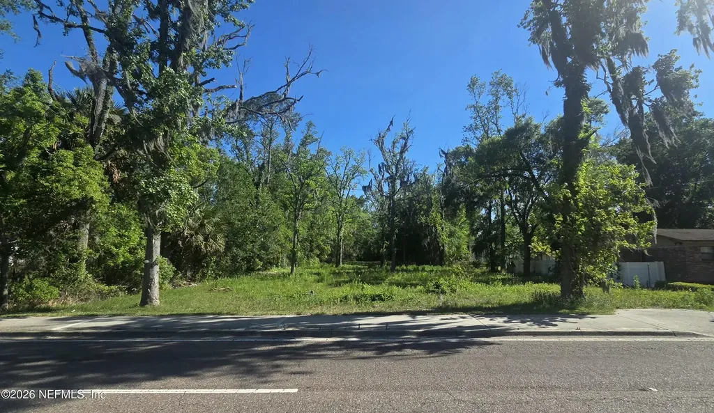 5034 Moncrief Road W Jacksonville FL 32209