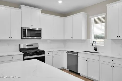 2416 Pemrose Loop Middleburg FL 32068