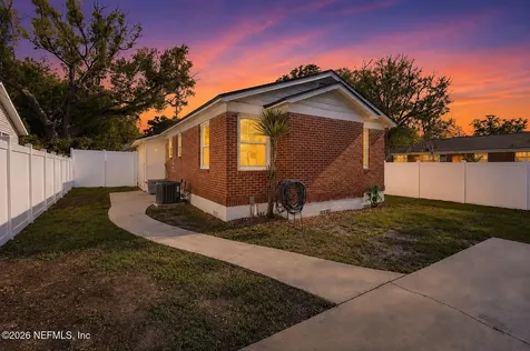 4802 Post Street Jacksonville FL 32205