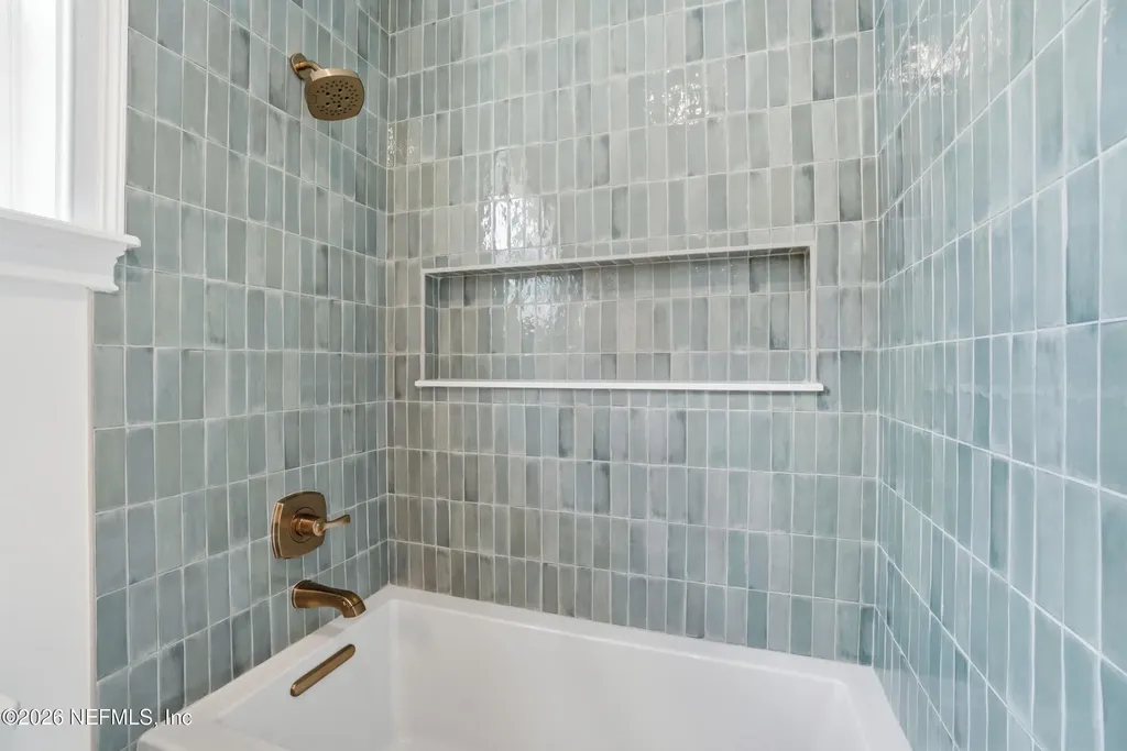 340 9th Street Atlantic Beach FL 32233