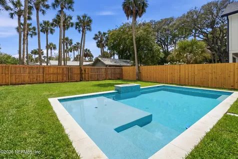 340 9th Street Atlantic Beach FL 32233