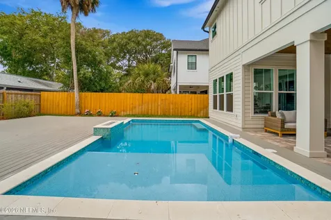 340 9th Street Atlantic Beach FL 32233