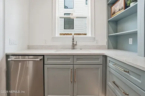 340 9th Street Atlantic Beach FL 32233