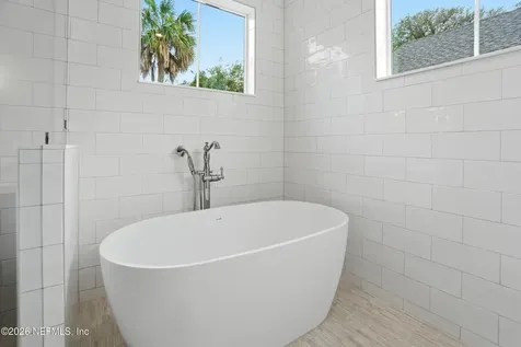 340 9th Street Atlantic Beach FL 32233