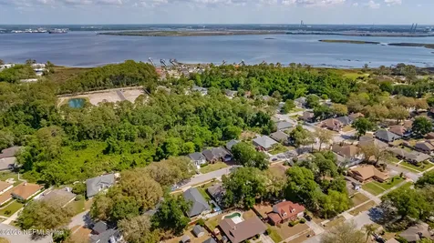 6057 Winding Bridge Drive Jacksonville FL 32277