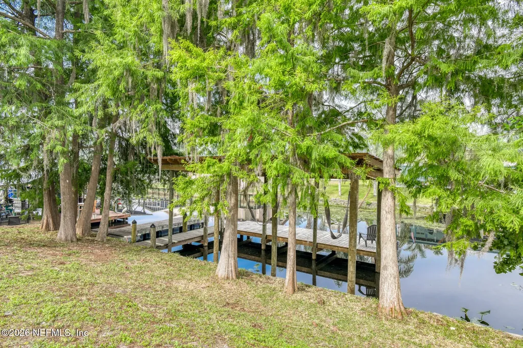 131 Sanjan Drive Satsuma FL 32189