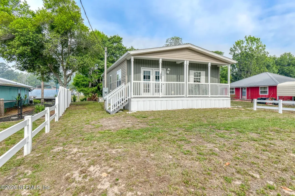 131 Sanjan Drive Satsuma FL 32189