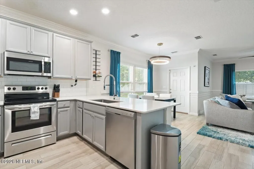 2585 Sandy Dune Drive Jacksonville FL 32233