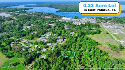 131 Granada Street East Palatka FL 32131