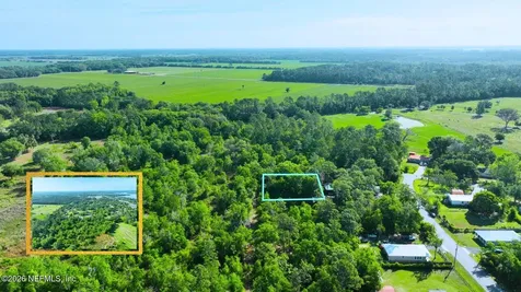 131 Granada Street East Palatka FL 32131
