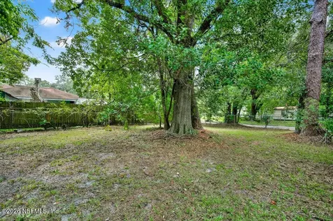 2080 Tuskegee Road Jacksonville FL 32209