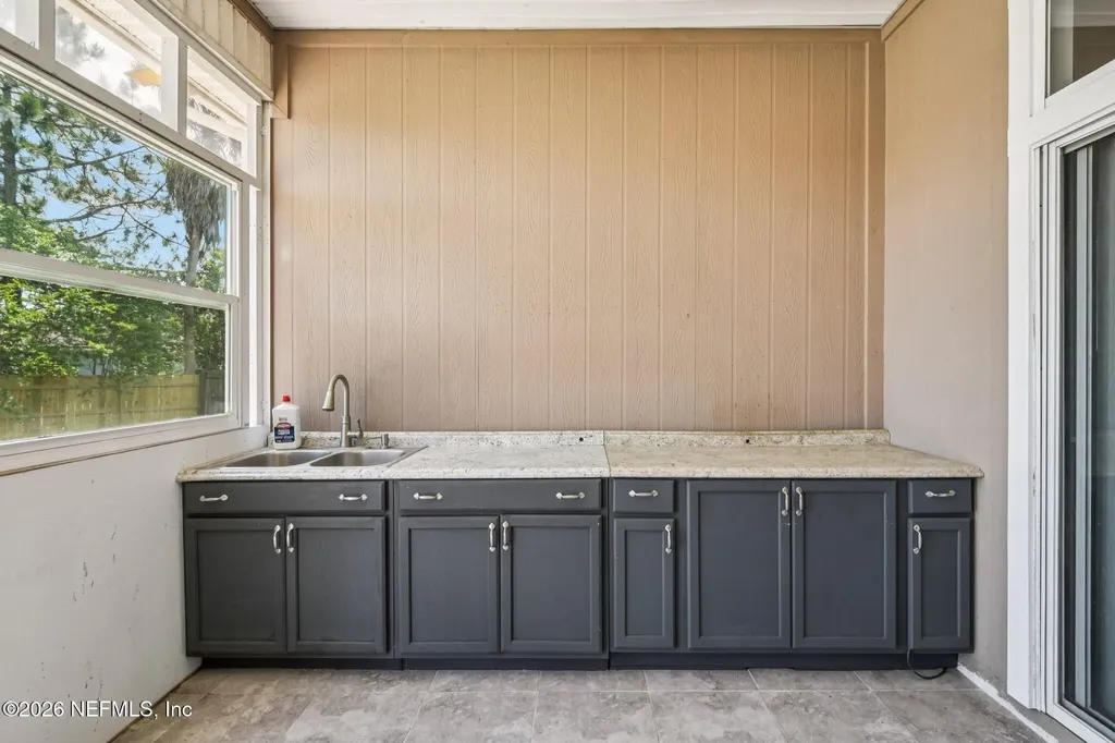 2615 Bentshire Drive Jacksonville FL 32246