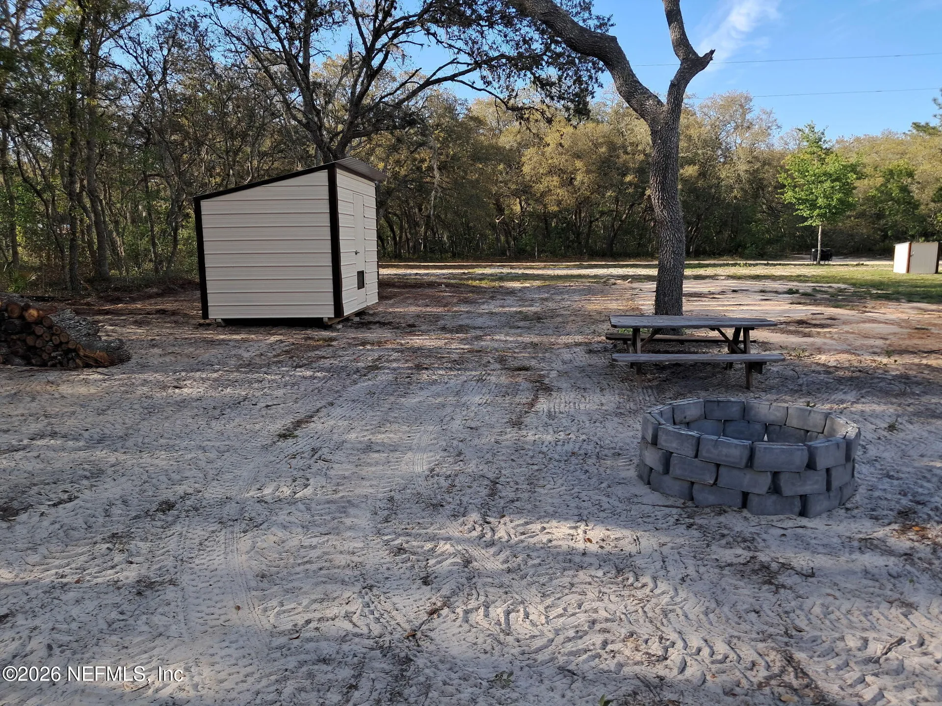 415 Pine Tree Drive Hollister FL 32147