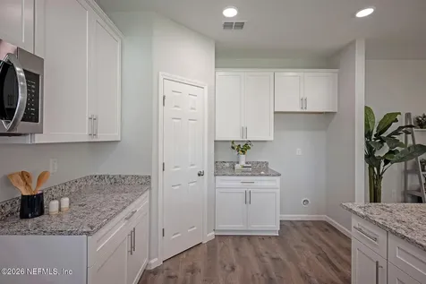 5241 Cruz Road Jacksonville FL 32207