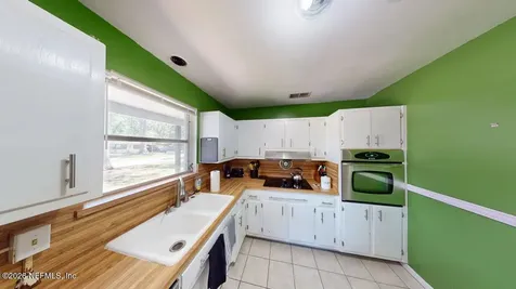 8114 Naranja Drive W Jacksonville FL 32217