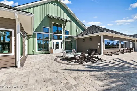 2704 Berryhill Road Green Cove Springs FL 32043